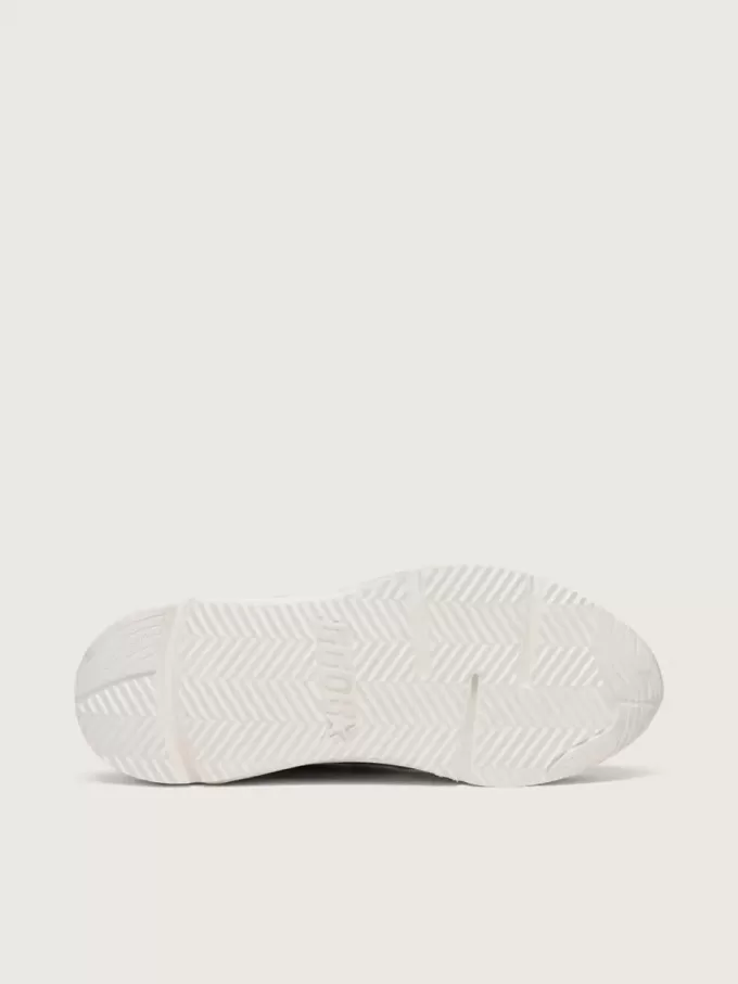 Damen-Sneaker „Running Sole” aus Mesh und Nubukleder mit silbernem Metallic-Lederstern