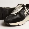 Damen-Sneaker „Running Sole” aus schwarzem Nappaleder und Wildleder Damen-Sneaker „Running Sole” aus schwarzem Nappaleder und Wildleder