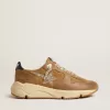 Damen-Sneaker „Running Sole” aus tabakfarbenem Nappaleder und Wildleder mit silbernem Glitzerstern