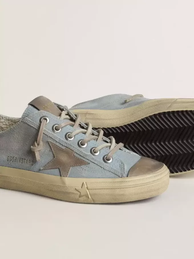 Damen-Sneaker V-Star aus hellblauem Canvas mit taubengrauem Lederstern Damen-Sneaker V-Star aus hellblauem Canvas mit taubengrauem Lederstern