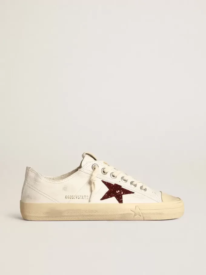 Damen-Sneaker V-Star aus weißem Nappaleder mit rotem Glitzerstern Damen-Sneaker V-Star aus weißem Nappaleder mit rotem Glitzerstern