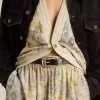Damengürtel aus schwarzem Leder mit silberverzierter Schnalle Damengürtel aus schwarzem Leder mit silberverzierter Schnalle