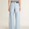 Damenhose aus Denim mit Used-Effekt