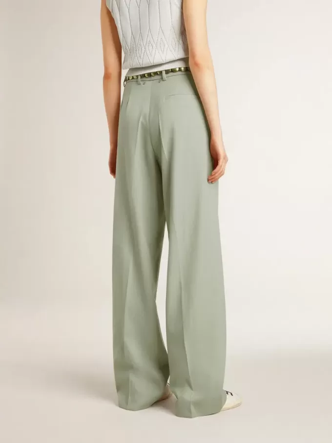 Damenhose aus salbeigrüner Wolle