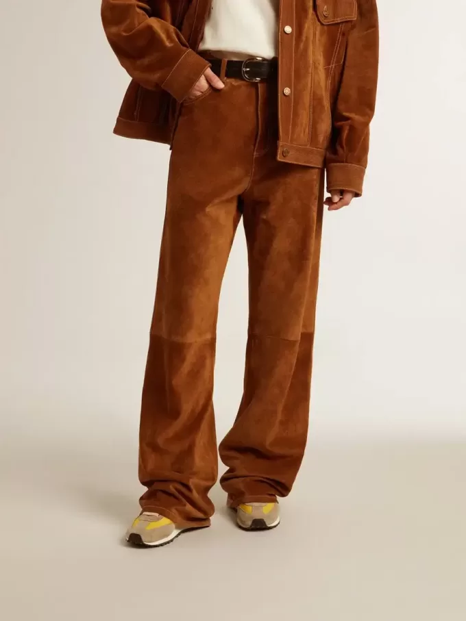 Damenhose aus tabakfarbenem Spaltleder