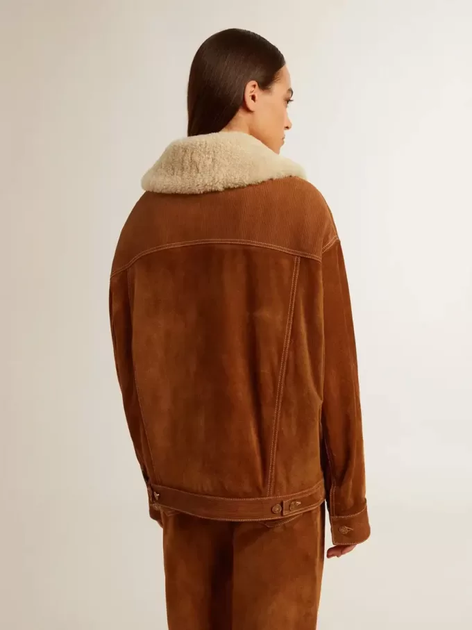 Damenjacke aus tabakfarbenem Spaltleder mit Lammfellkragen