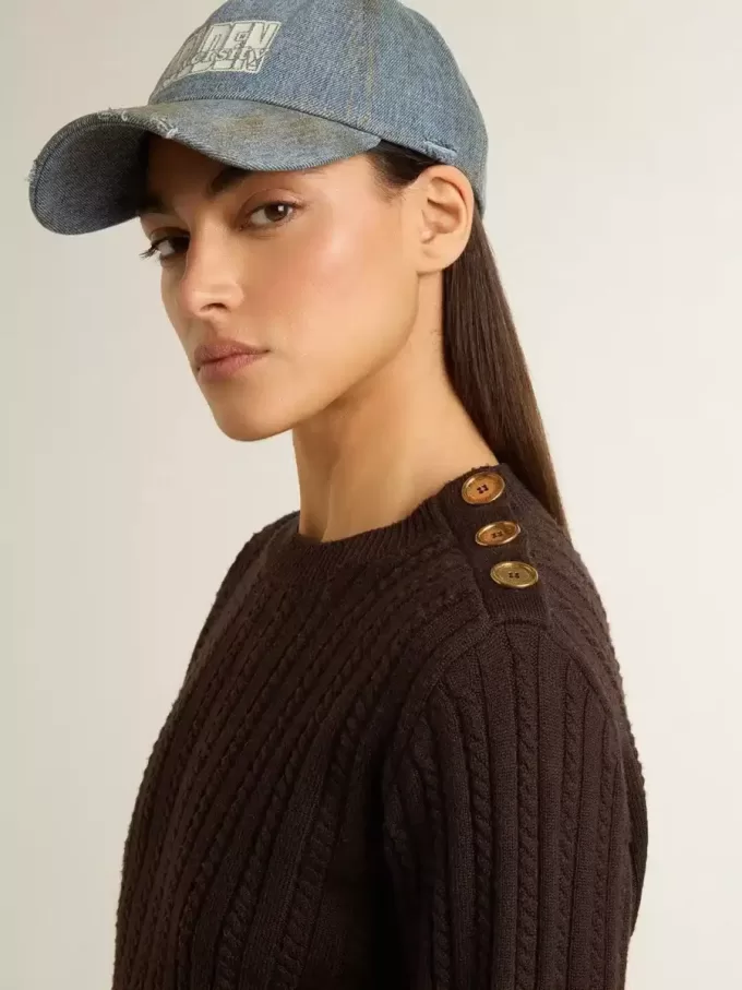 Damenpullover mit Rundhalsausschnitt aus Wollmischung mit goldenen Knöpfen Damenpullover mit Rundhalsausschnitt aus Wollmischung mit goldenen Knöpfen