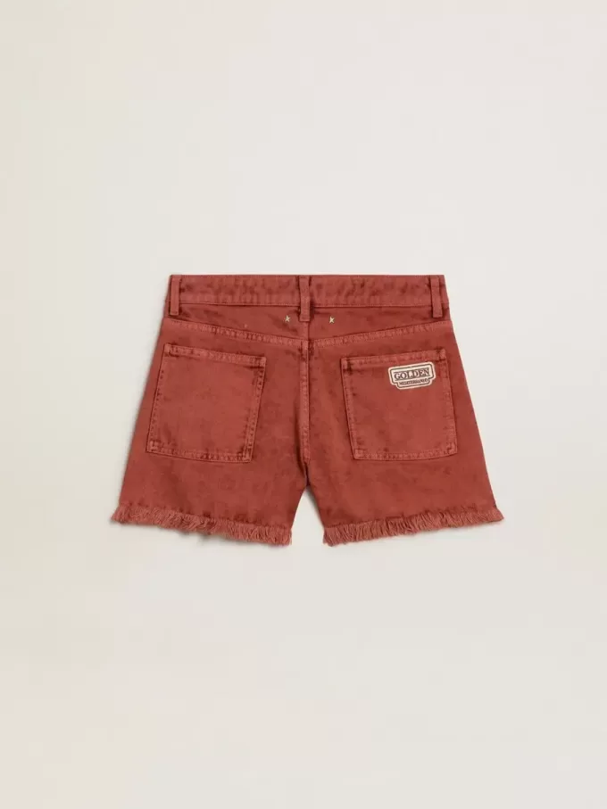 Damenshorts aus ziegelrotem Denim mit goldener Mediterraneo-Stickerei