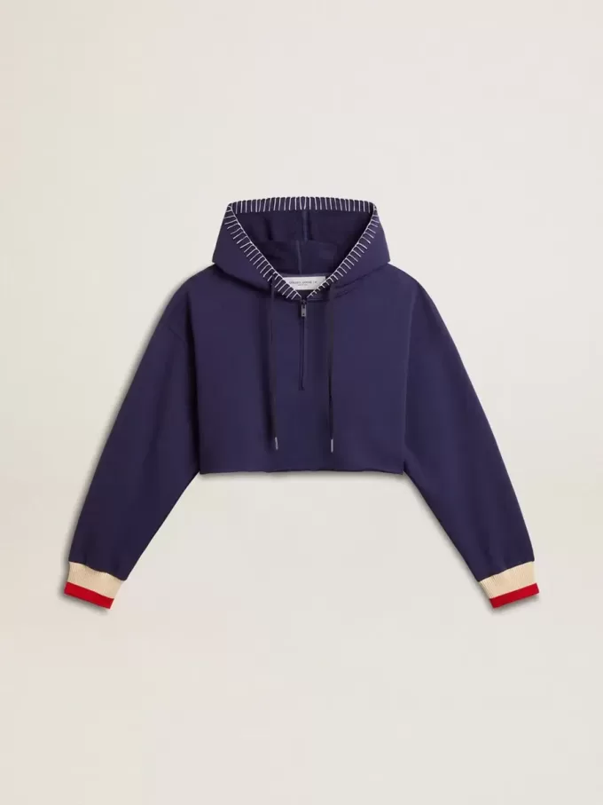 Dunkelblaues, kurz geschnittenes Sweatshirt mit Reißverschluss und bestickter Kapuze