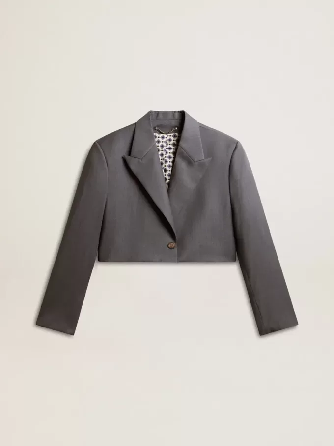Einreihige, verkürzte Damenjacke aus babyblauer Wolle