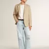 Einreihiger Blazer in Sandfarbe mit Hornknöpfen Einreihiger Blazer in Sandfarbe mit Hornknöpfen