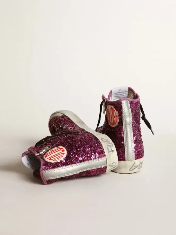 Francy Sneakers mit Pailletten und handgeschriebenem Schriftzug auf der Außensohle