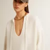 Gerippter Wollpullover mit V-Ausschnitt und Kordelzug mit Quasten