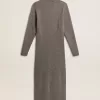 Graumeliertes Wollkleid mit Rippstruktur und hohem Kragen Graumeliertes Wollkleid mit Rippstruktur und hohem Kragen