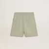 Hellgrüne Shorts mit weißem Stern Hellgrüne Shorts mit weißem Stern