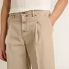 Herren-Bermudashorts aus beigem Denim mit Used-Look-Finish