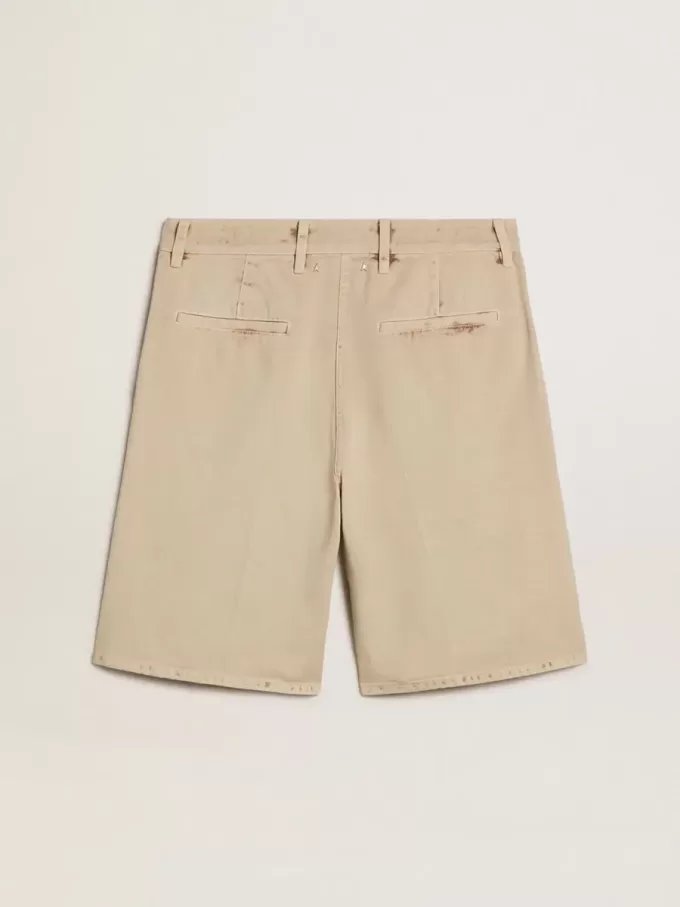 Herren-Bermudashorts aus beigem Denim mit Used-Look-Finish
