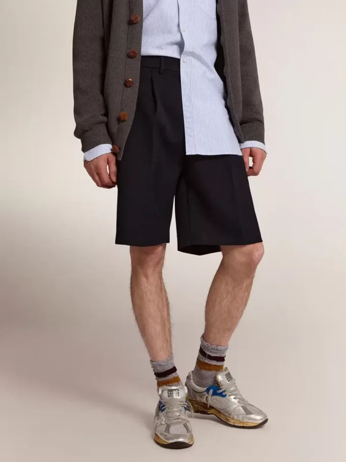 Herren-Bermudashorts aus dunkelblauer Wolle Herren-Bermudashorts aus dunkelblauer Wolle