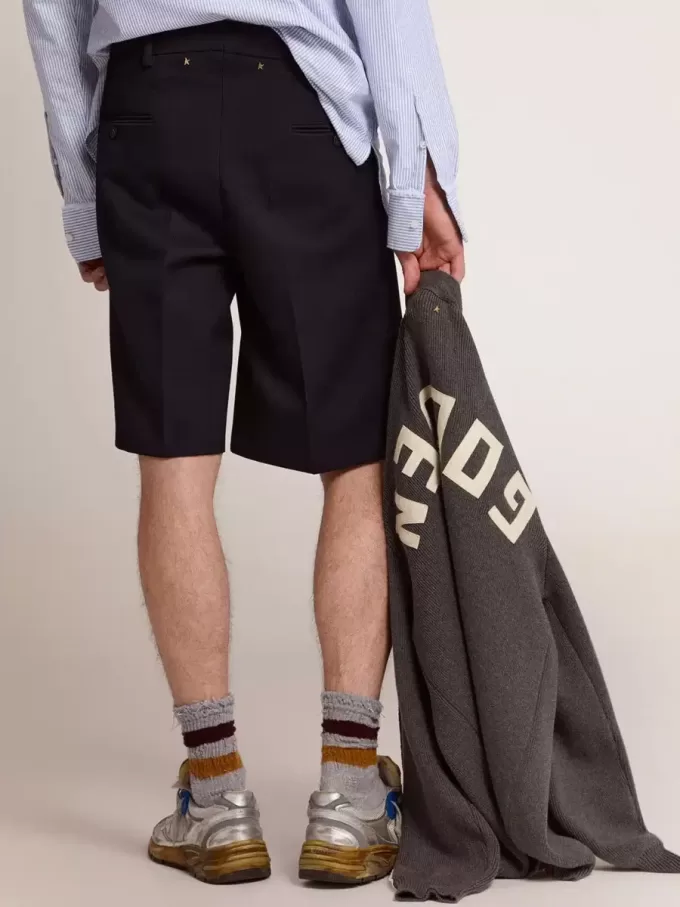 Herren-Bermudashorts aus dunkelblauer Wolle Herren-Bermudashorts aus dunkelblauer Wolle
