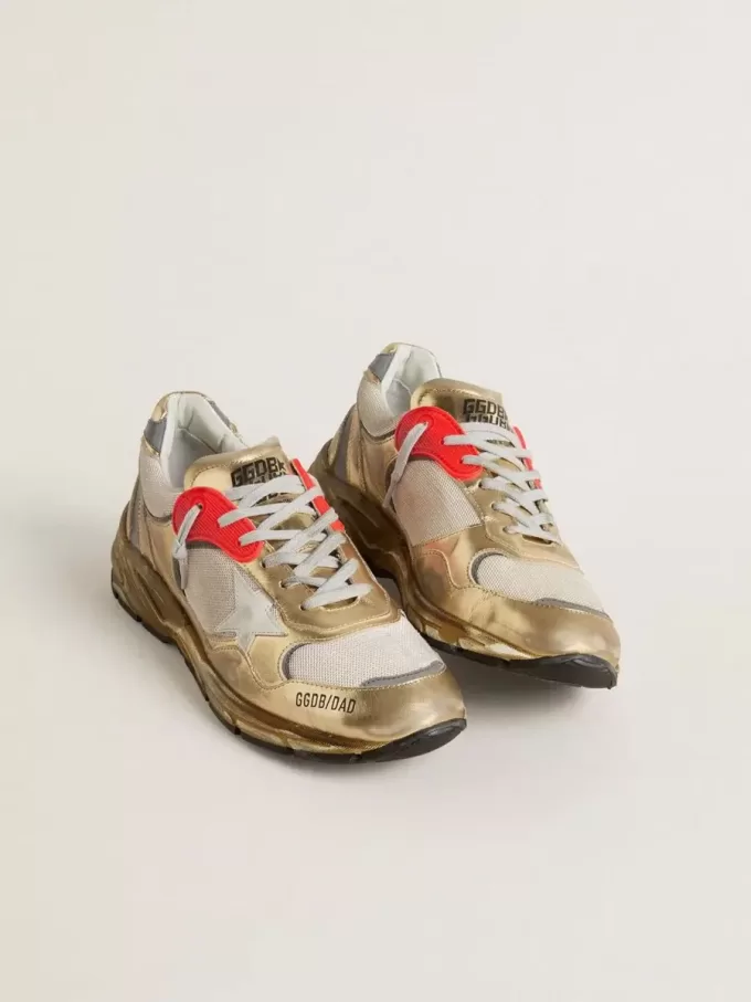 Herren-Dad-Star aus Mesh und goldfoliertem Leder mit weißem Lederstern Herren-Dad-Star aus Mesh und goldfoliertem Leder mit weißem Lederstern