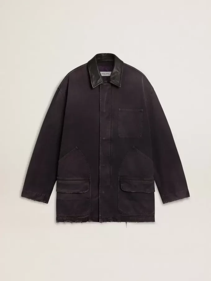 Herren-Jeansjacke mit Used-Details und Lederkragen Herren-Jeansjacke mit Used-Details und Lederkragen