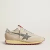 Herren-Marathon mit beigem Nylon-Obermaterial und grauem Stern Herren-Marathon mit beigem Nylon-Obermaterial und grauem Stern