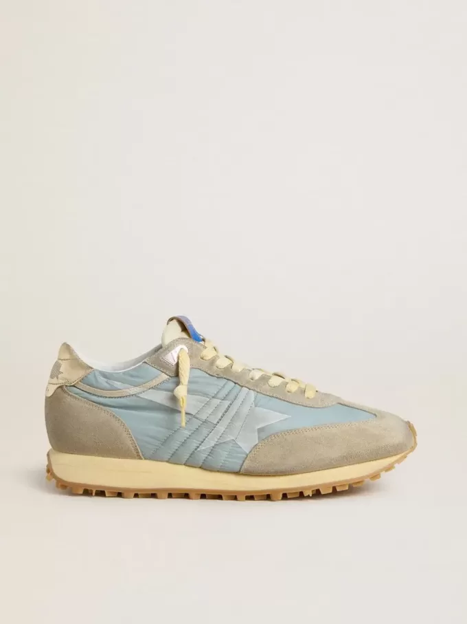 Herren-Marathon mit hellblauem Nylon-Obermaterial und pastellblauem Stern Herren-Marathon mit hellblauem Nylon-Obermaterial und pastellblauem Stern