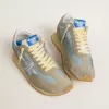 Herren-Marathon mit hellblauem Nylon-Obermaterial und pastellblauem Stern Herren-Marathon mit hellblauem Nylon-Obermaterial und pastellblauem Stern