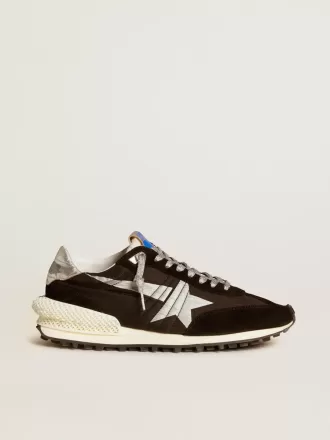 Herren-Marathon mit schwarzem Ripstop-Nylon-Obermaterial und silbernem Stern