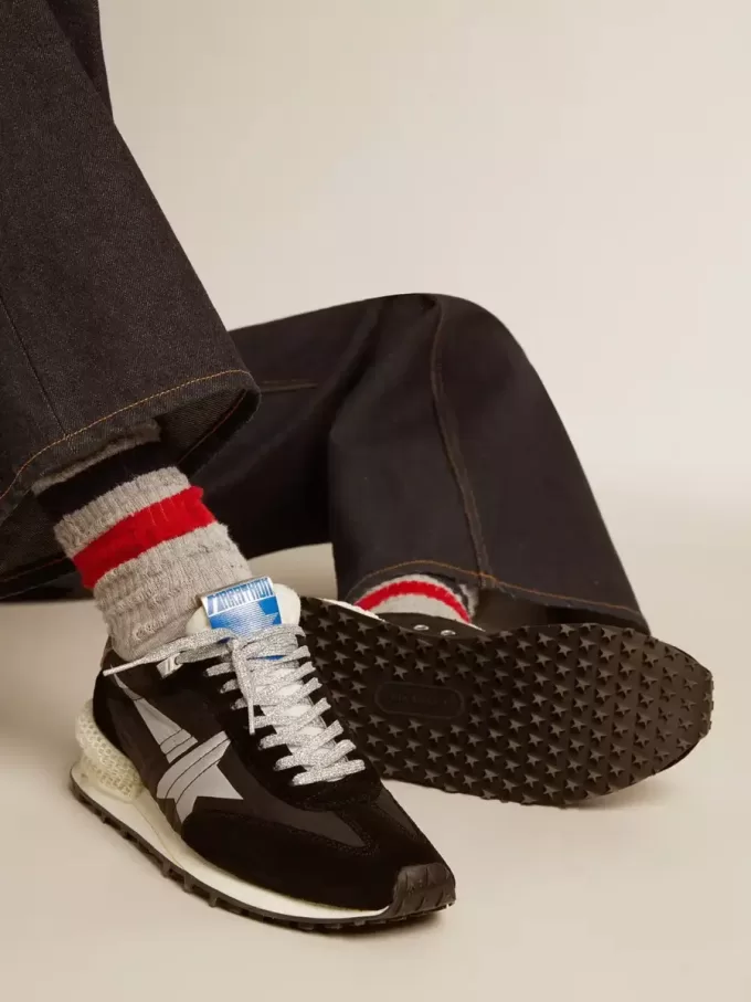 Herren-Marathon mit schwarzem Ripstop-Nylon-Obermaterial und silbernem Stern Herren-Marathon mit schwarzem Ripstop-Nylon-Obermaterial und silbernem Stern