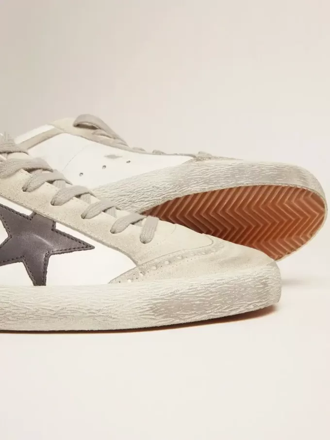 Herren Mid Star weiß mit schwarzem Stern