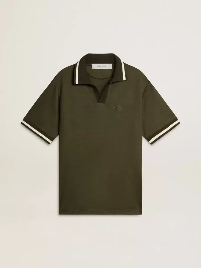 Herren-Polohemd aus militärgrünem Jersey mit Stickerei Herren-Polohemd aus militärgrünem Jersey mit Stickerei