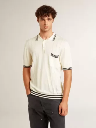 Herren-Polohemd in Used-Weiß mit blauen Rippbündchen