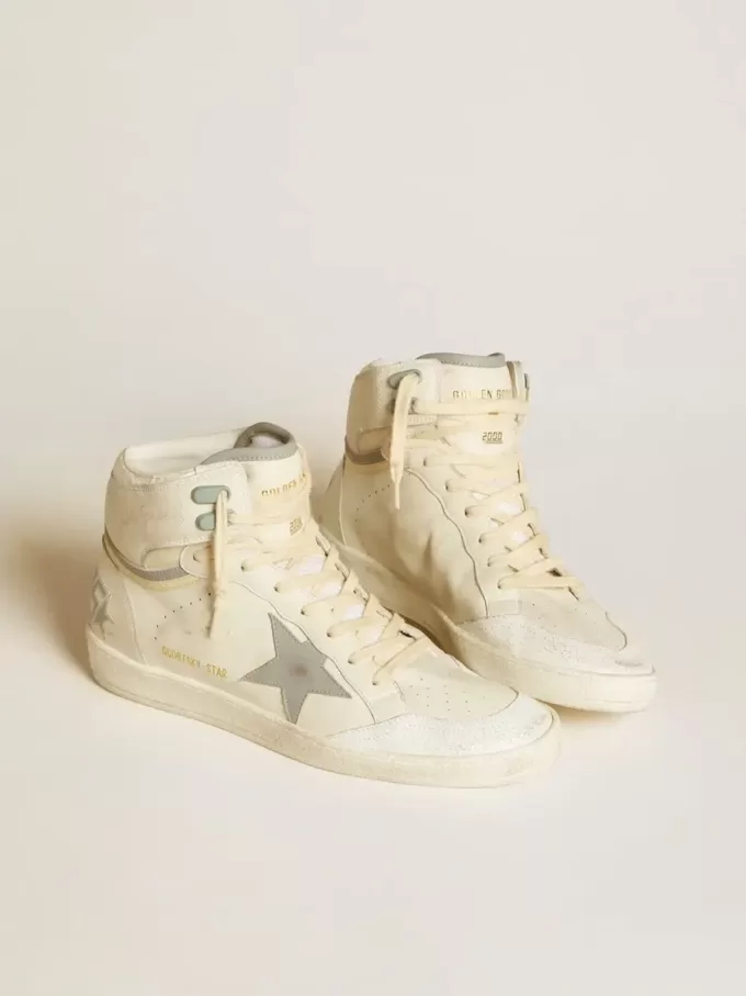 Herren-Sky-Star aus Leder mit hellblauem Lederstern und weißer Fersenlasche Herren-Sky-Star aus Leder mit hellblauem Lederstern und weißer Fersenlasche