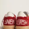 Herren-Sneaker „Ball Star” aus dunkelrotem Wildleder mit weißem Stern und Fersenlasche