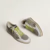 Herren-Sneaker „Ball Star” aus grauem Wildleder mit altrosa Wildlederstern und beigem Lederabsatz