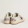 Herren-Sneaker „Ball Star” aus Nubukleder mit Krokodilprägung und burgunderrotem Wildlederstern