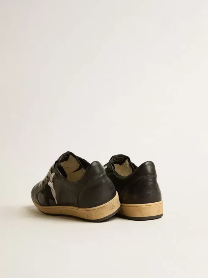 Herren-Sneaker „Ball Star” aus schwarzem Nappaleder mit Stern aus Wildleder und Fersenlasche aus Nappaleder