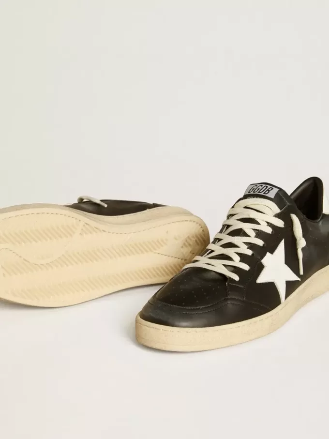 Herren-Sneaker „Ball Star” aus schwarzem Nappaleder mit weißem Lederstern und Fersenlasche