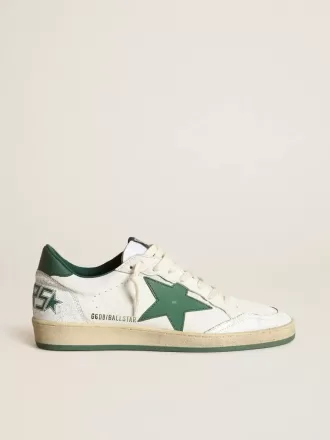 Herren-Sneaker „Ball Star” aus weißem Nappaleder mit grünem Lederstern und Fersenlasche
