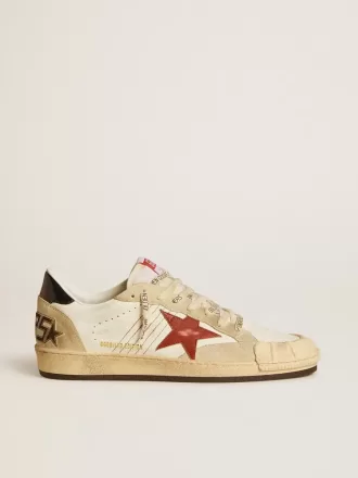 Herren-Sneaker Ball Star LTD aus Nappaleder mit rotem Lederstern und Lederlasche an der Ferse Herren-Sneaker Ball Star LTD aus Nappaleder mit rotem Lederstern und Lederlasche an der Ferse