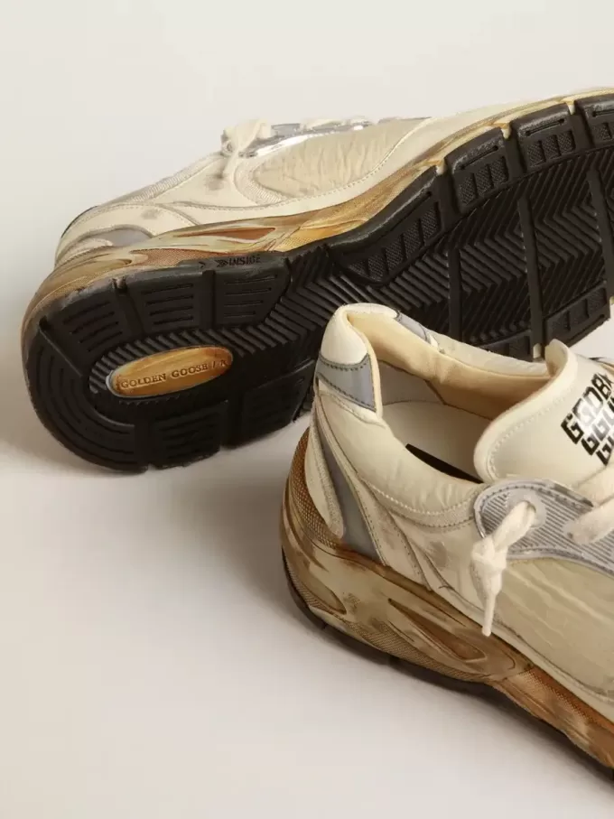 Herren-Sneaker Dad-Star aus beigem Nappaleder und Nylon mit weißem Lederstern