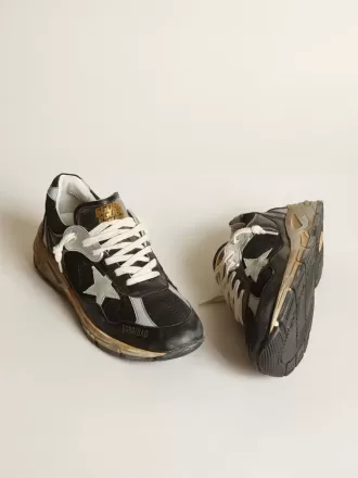 Herren-Sneaker Dad-Star aus schwarzem Mesh und Nappaleder mit eisblauem Stern