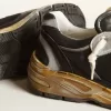 Herren-Sneaker Dad-Star aus schwarzem Mesh und Nappaleder mit eisblauem Stern Herren-Sneaker Dad-Star aus schwarzem Mesh und Nappaleder mit eisblauem Stern