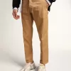 Herren-Sneaker Dad-Star aus weißem und grauem Wildleder mit weißem Lederstern Herren-Sneaker Dad-Star aus weißem und grauem Wildleder mit weißem Lederstern