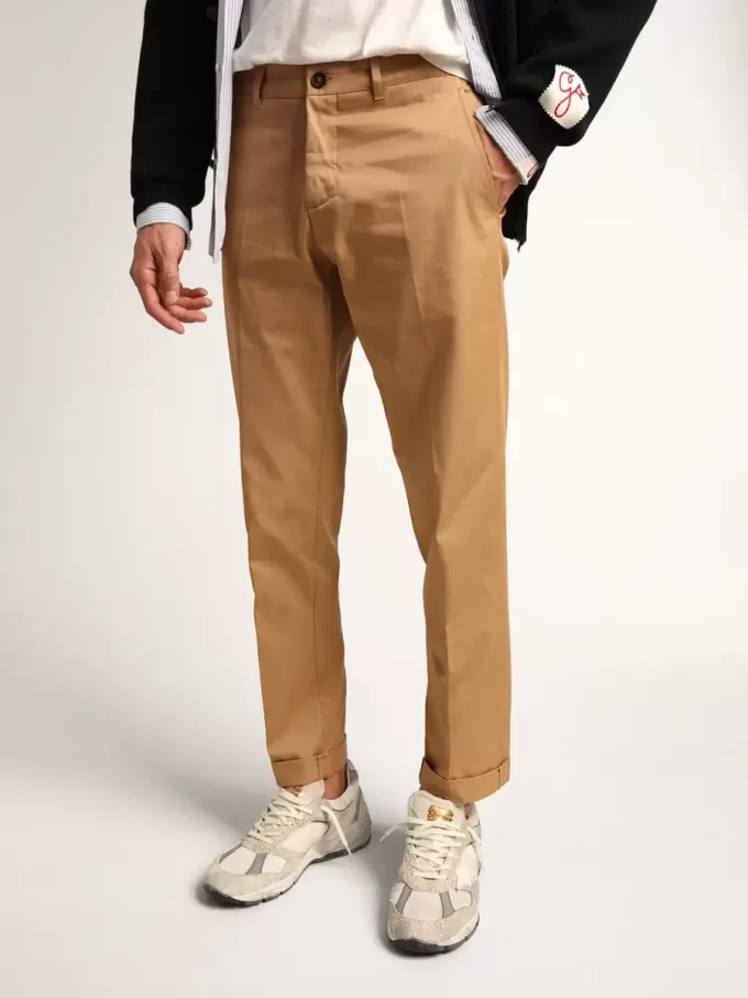 Herren-Sneaker Dad-Star aus weißem und grauem Wildleder mit weißem Lederstern Herren-Sneaker Dad-Star aus weißem und grauem Wildleder mit weißem Lederstern