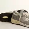 Herren-Sneaker Dad-Star aus Wildleder und Mesh mit weißem Lederstern und Fersenlasche Herren-Sneaker Dad-Star aus Wildleder und Mesh mit weißem Lederstern und Fersenlasche