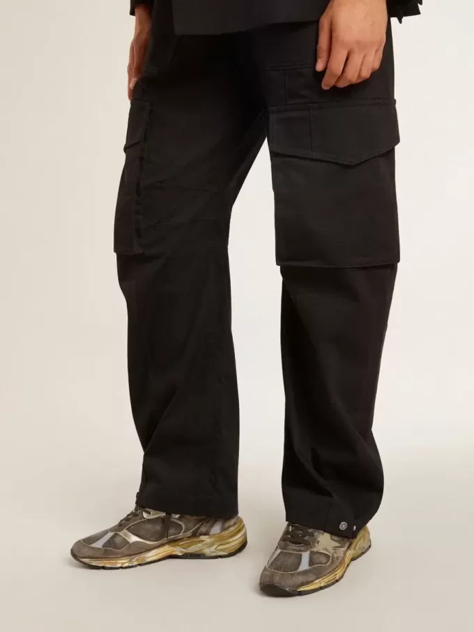 Herren-Sneaker Dad-Star aus Wildleder und Nylon mit khakifarbenem Lederstern und Fersenlasche Herren-Sneaker Dad-Star aus Wildleder und Nylon mit khakifarbenem Lederstern und Fersenlasche