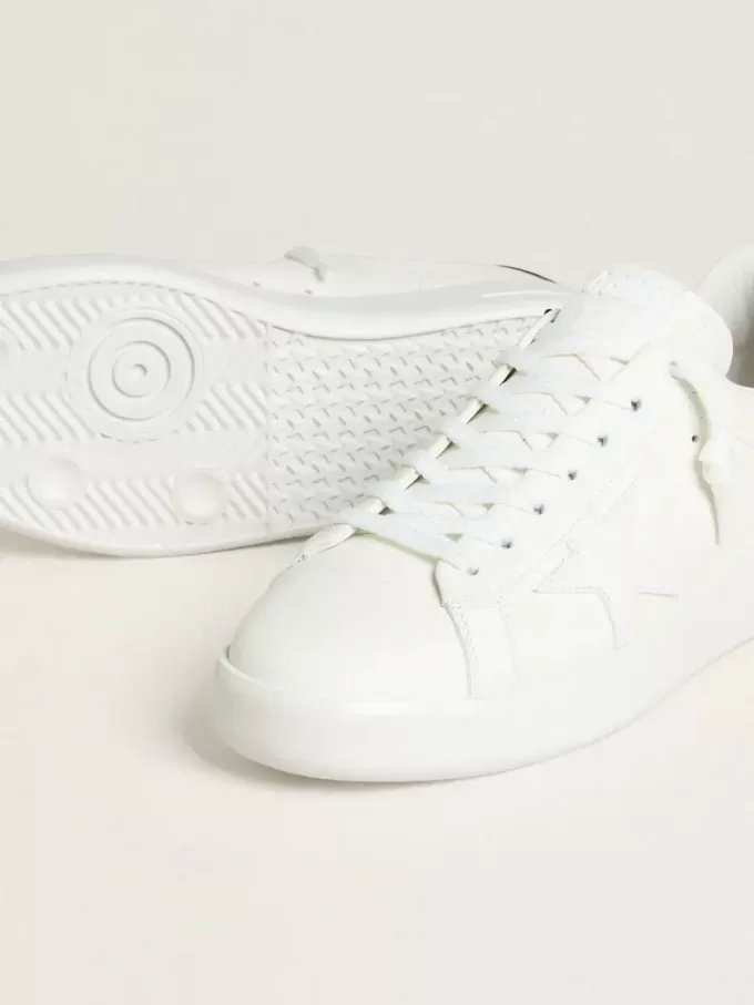 Herren-Sneaker Purestar mit weißem Lederstern und burgunderrotem Fersenriemen aus Leder mit Krokodilprägung Herren-Sneaker Purestar mit weißem Lederstern und burgunderrotem Fersenriemen aus Leder mit Krokodilprägung