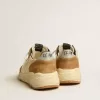 Herren-Sneaker „Running Sole” aus elfenbeinfarbenem Nylon und tabakfarbenem Wildleder Herren-Sneaker „Running Sole” aus elfenbeinfarbenem Nylon und tabakfarbenem Wildleder